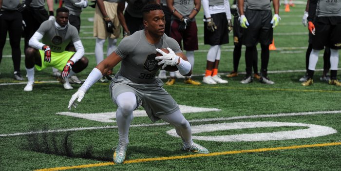 Clemson WR commit has torn labrum